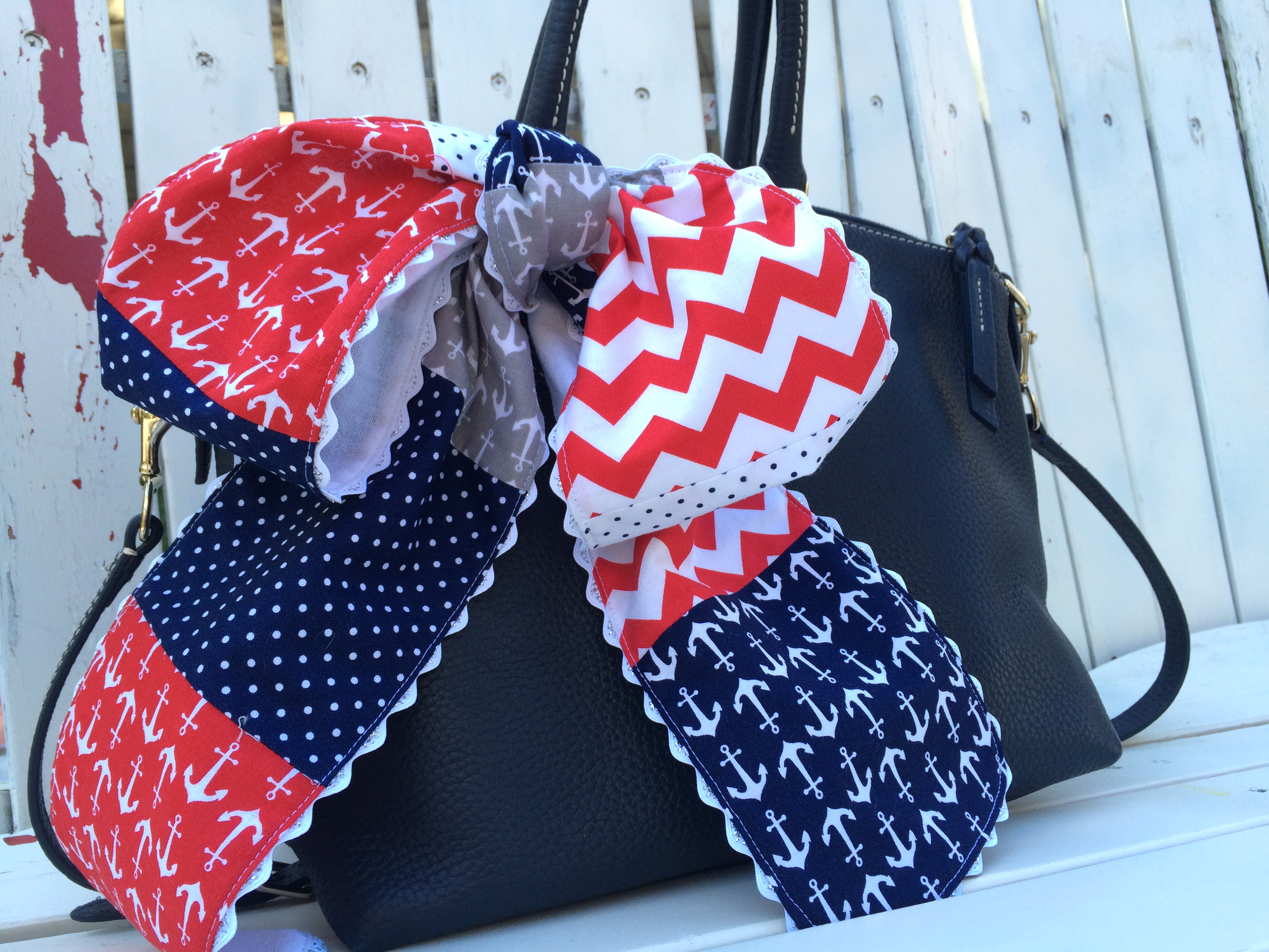 Make a scarf bow for bag handle  Diy bag, Scarf on bag, Bag handle