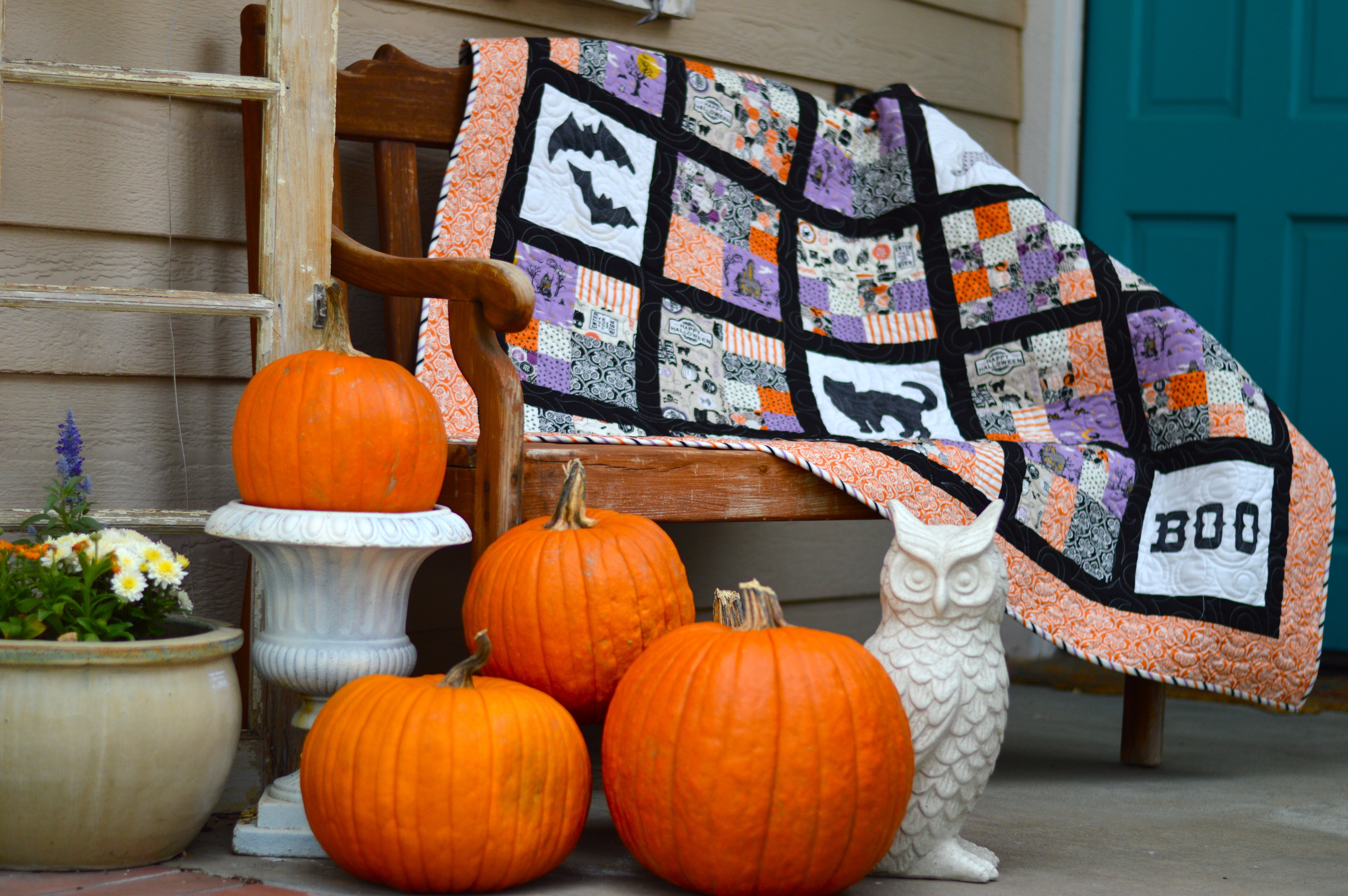 Happy Haunting Halloween Quilt