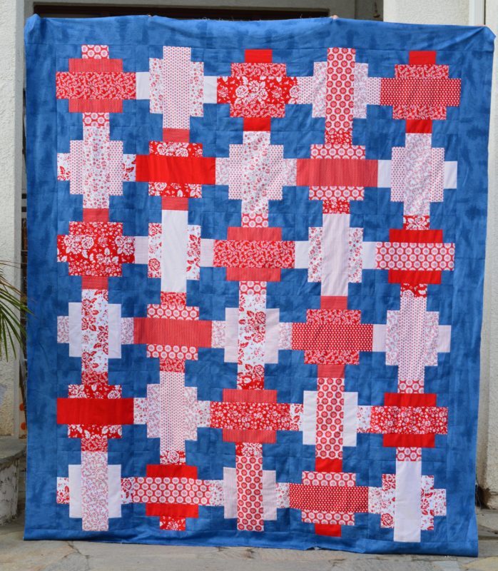 "Red, White & Denim" is a Free Quilts of Valor Free Pattern designed by Amanda from Jedi Craft Girl!
